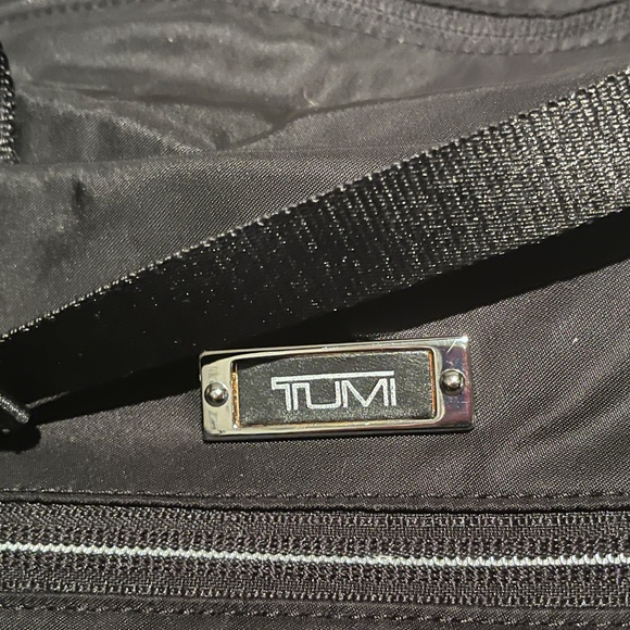 Tumi Black Nylon Travel Bag - Picture 12 of 13